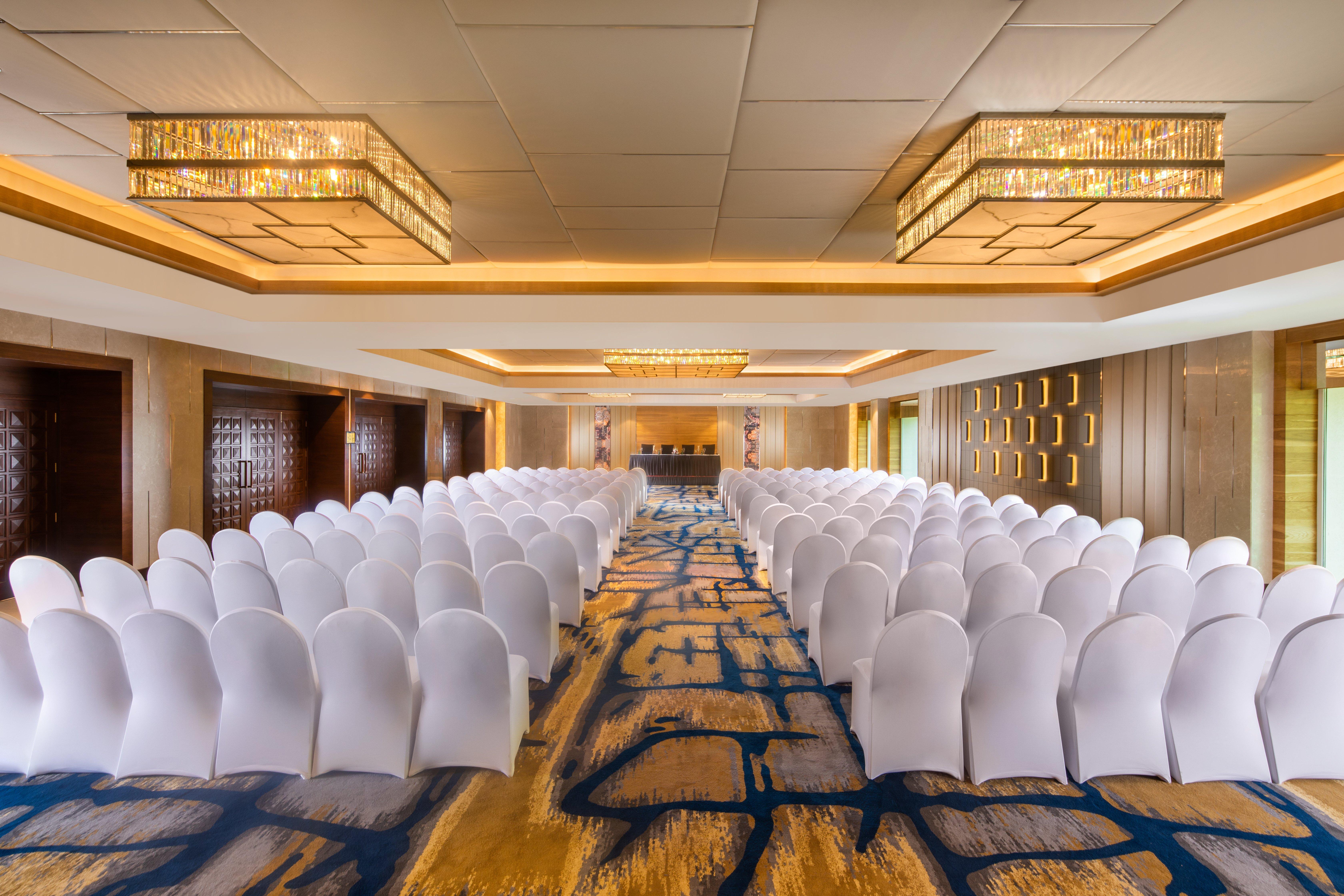 Holiday Inn Agra Mg Road An Ihg Hotel Exterior photo The ballroom