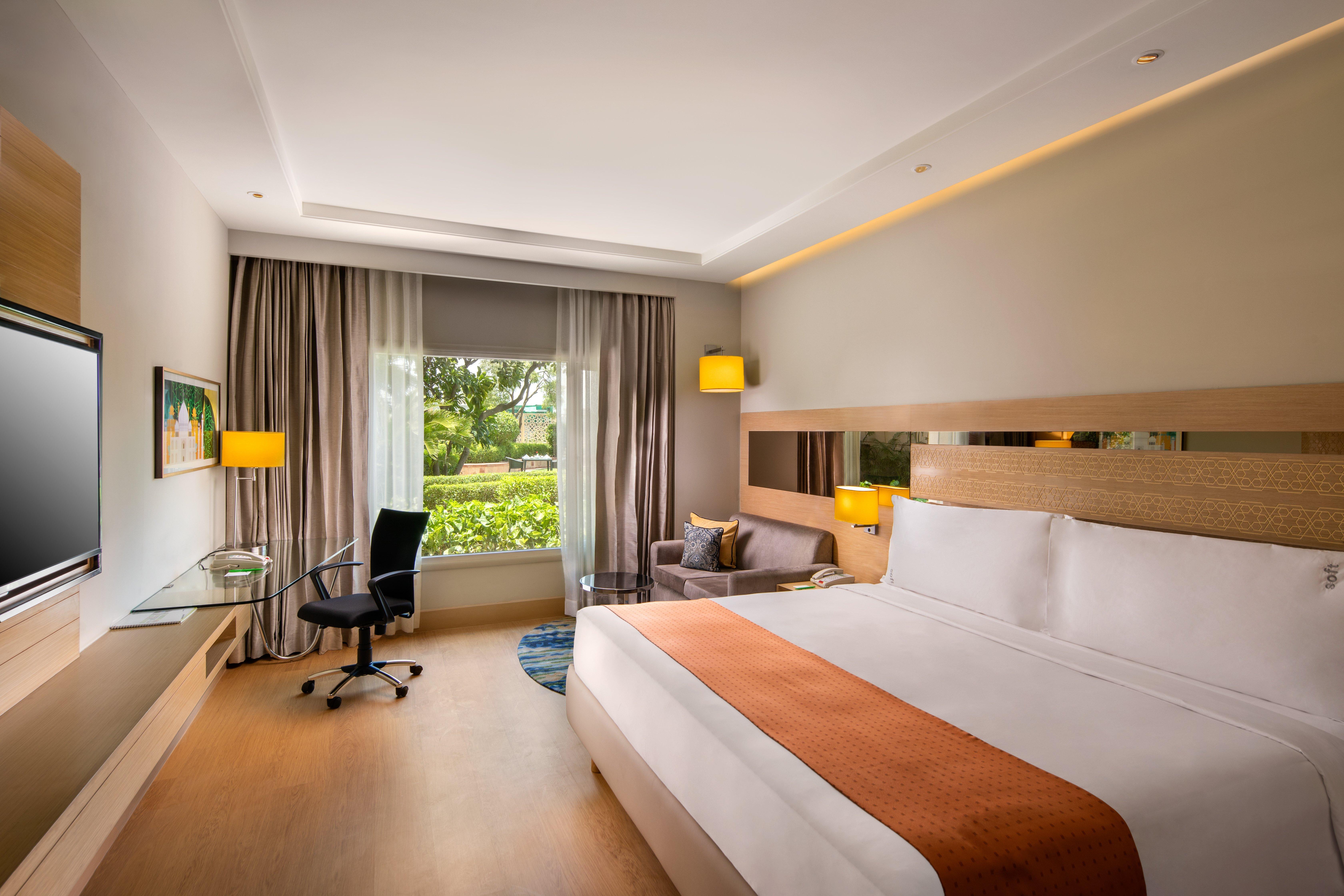 Holiday Inn Agra Mg Road An Ihg Hotel Exterior photo